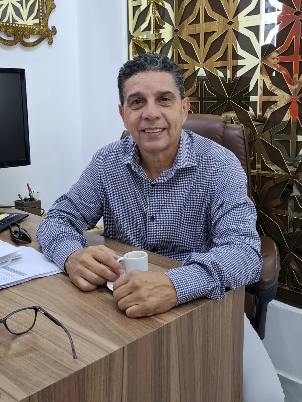 Dr. Aires Torres